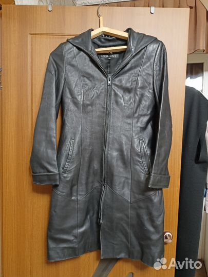 Кожаный плащ