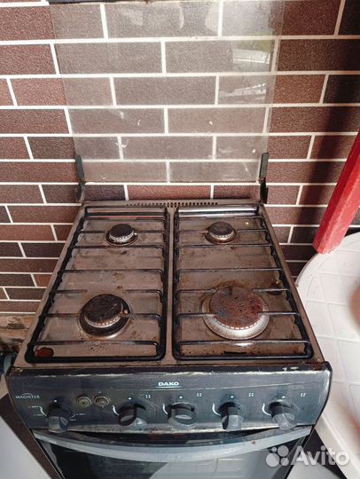 Плита газовая бытовая четырехгорелочная