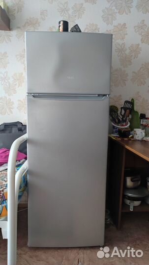 Холодильник Vestel, б/у