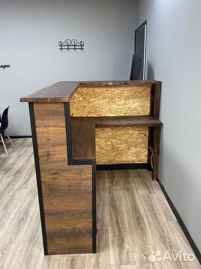 Стойка администратора/ ресепшен