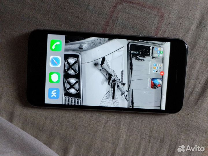 Телефон iPhone 6s