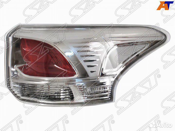 Фонарь правый задний в крыло Mitsubishi Outlander