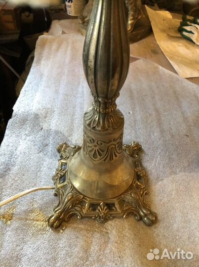 Лампа настольная