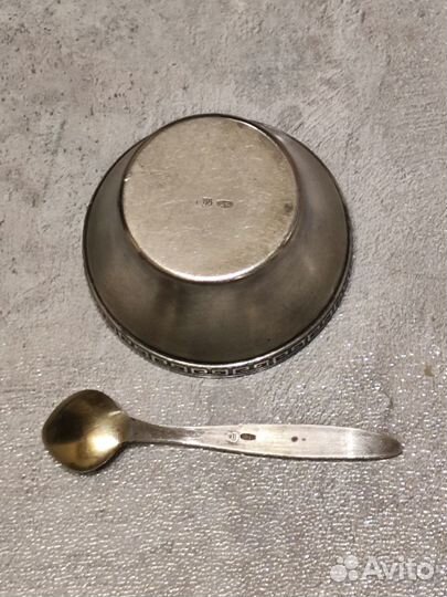 Солонка с ложкой, рюмки серебро (антиквариат)