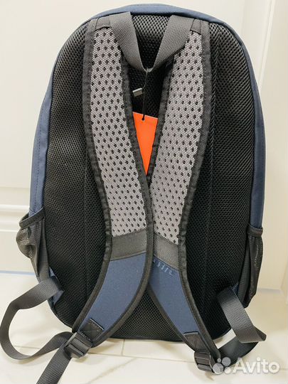 Новые школьные рюкзаки и ранцы