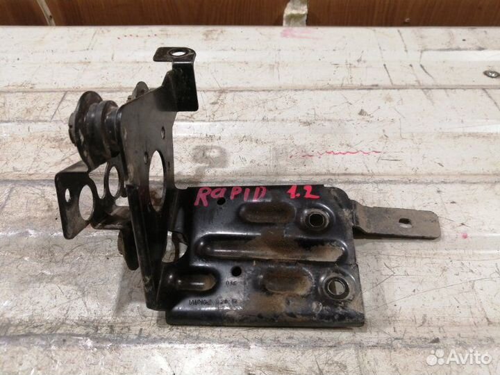 Кронштейн блока abs Skoda Rapid CGP 1 2014