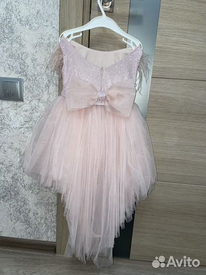 Платье для девочки праздничное