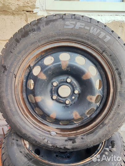 Sunfull SF-W11 205/60 R16