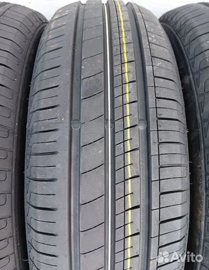 Compasal BLAZER HP 175/65 R14 82H