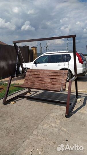 Садовые качели из металла