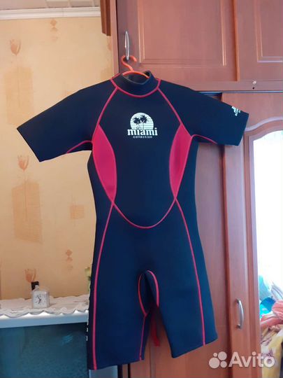 Гидрокостюм