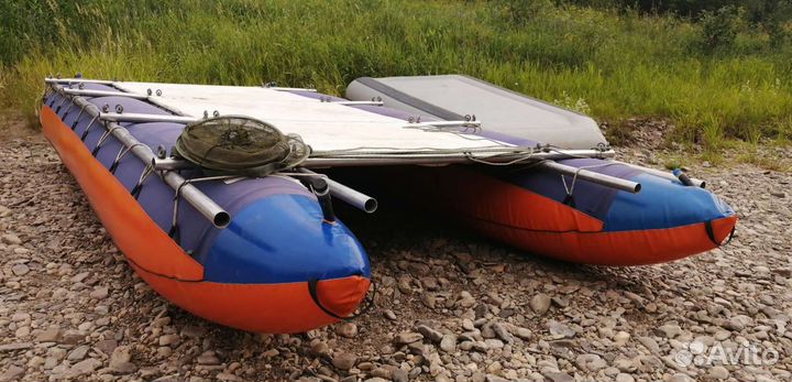 Прокат катамаран в 6 местных