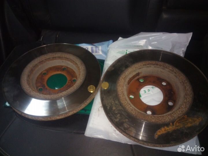 Тормозные диски передние Nissan Qashqai J10 2шт бу