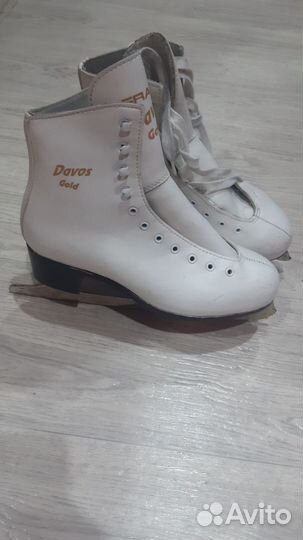 Фигурные коньки edea