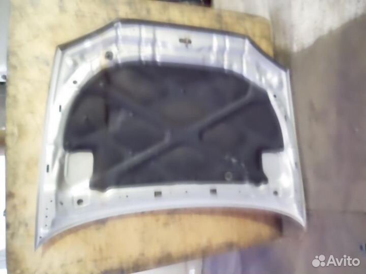 Капот Hyundai Lantra