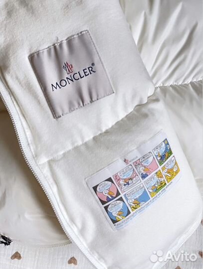 Пуховый конверт Moncler