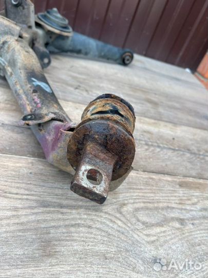 Рычаг задний правый Honda Civic 4D 1.8 2006