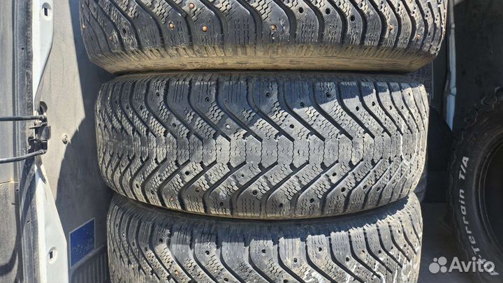 Goodyear UltraGrip 500 265/65 R17 112T
