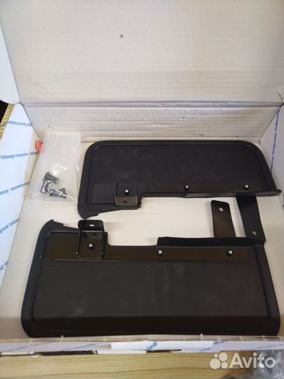 Брызговики передние multivan T6