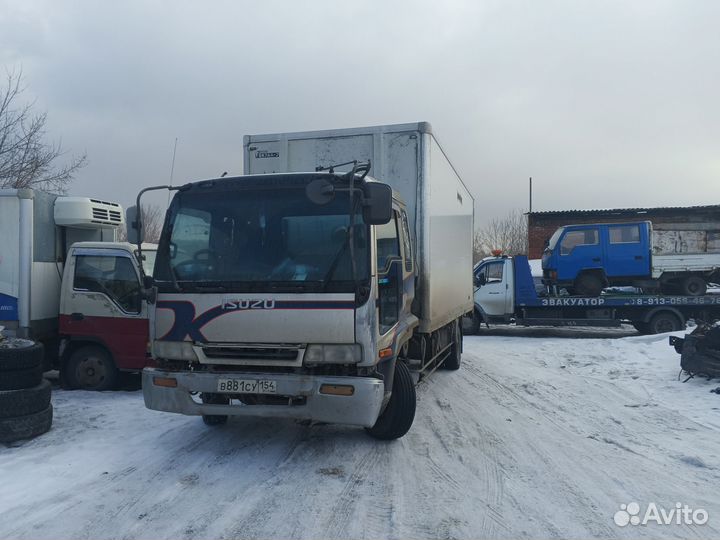 Isuzu Forward 6HH1 двигатель