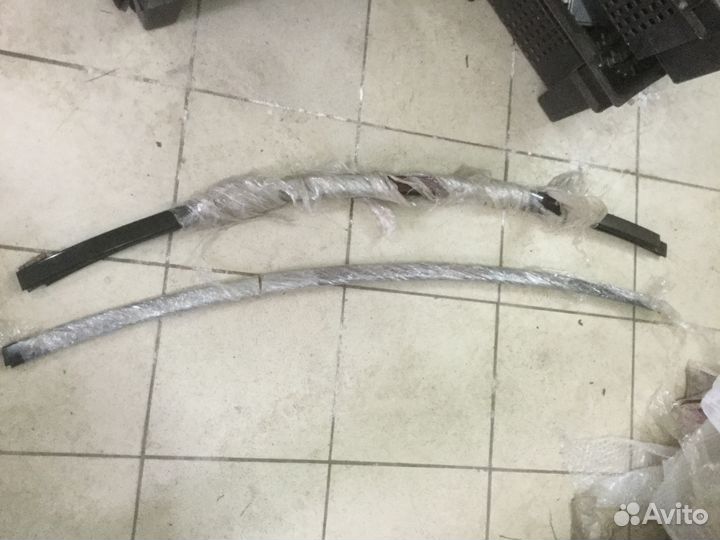 Lexus LS 460 задний стоп сигнал