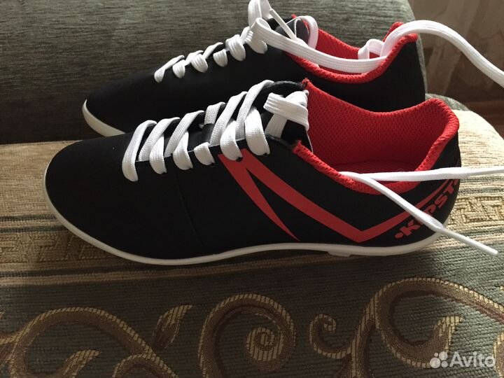 Детские футбольные бутсы для поля