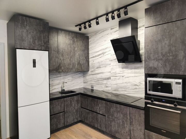 4-к. квартира, 73,4 м², 3/17 эт.