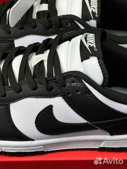 Nike dunk low black and white