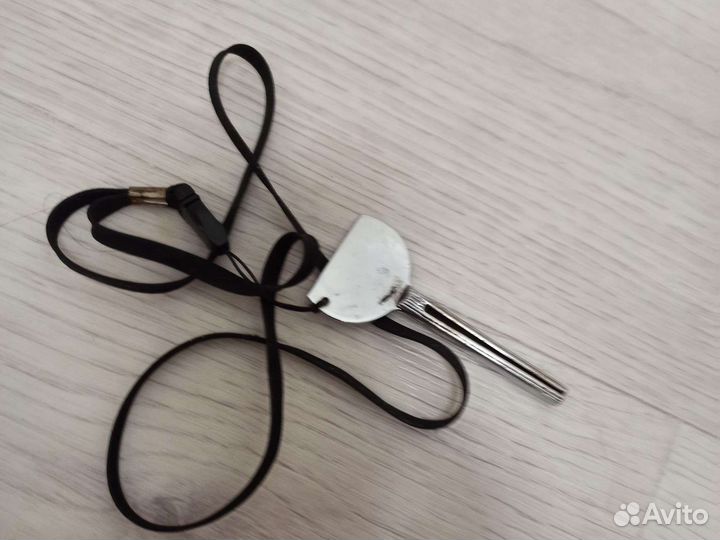 Ключ /пресс для выдавливания тюбиков