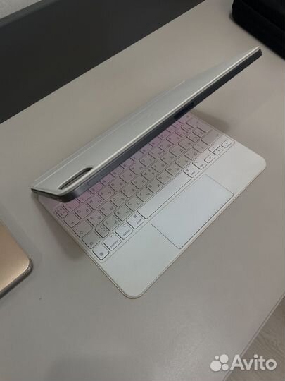 Apple magic keyboard для iPad pro 11