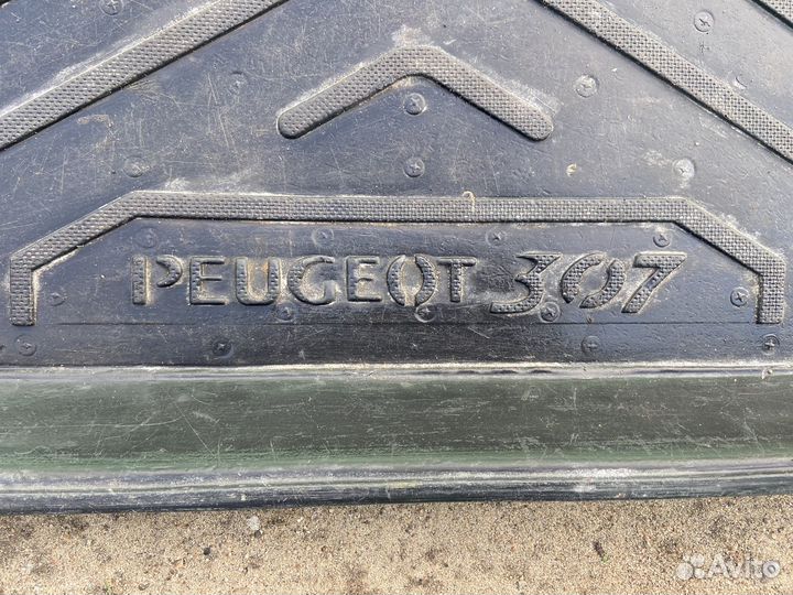 Коврик в багажник Peugeot 307 хэтчбек