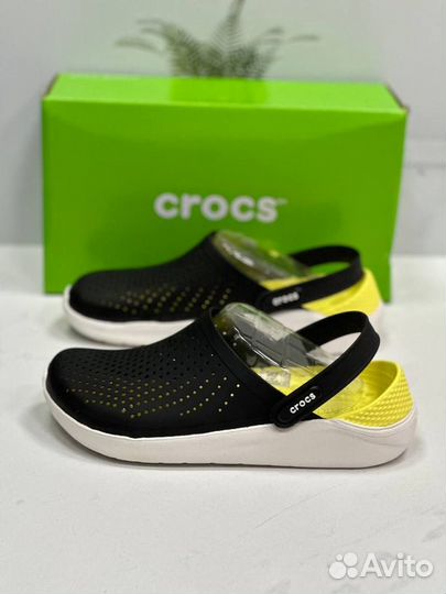 Шлепанцы Crocs