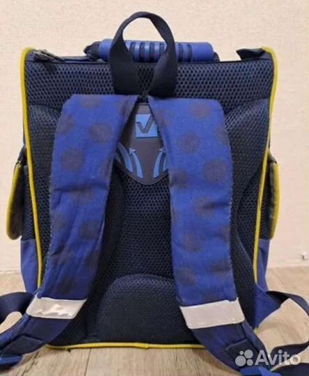 Школьный рюкзак