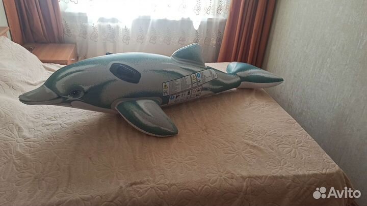 Надувной дельфин 168*86 см