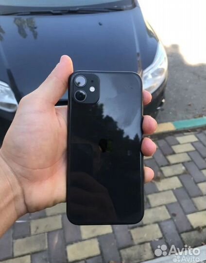 iPhone 11, 64 ГБ