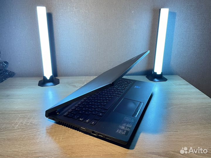 Ноутбук Lenovo