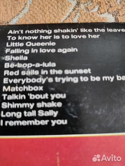 Виниловые пластинки the beatles