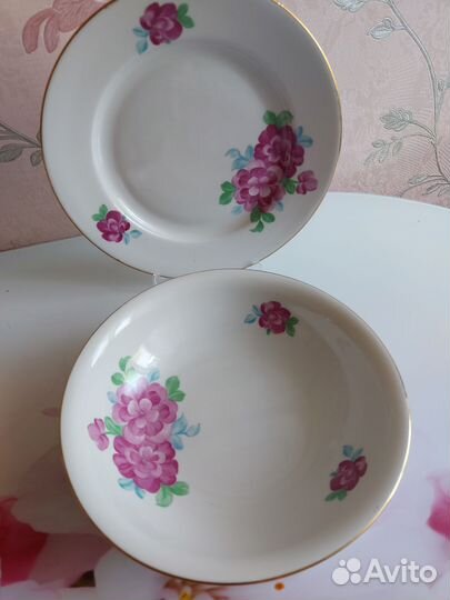 Тарелка и салатник из СССР.Дулево