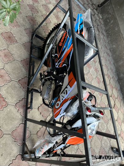 Кроссовый,эндуро