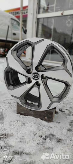 Диски Toyota Highlander R19