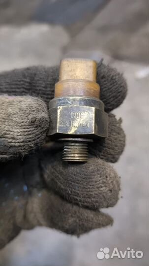 Датчик температуры Audi 80 100 049919501E