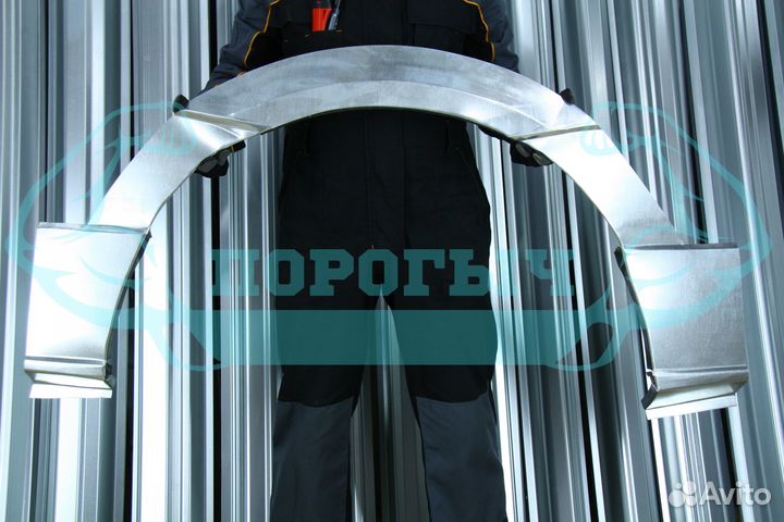 Ремонтная арка Mercedes-Benz W906 левая