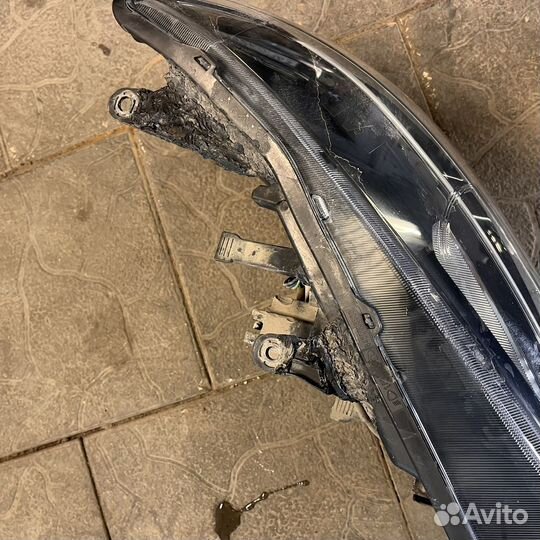 Передние фары на vesta