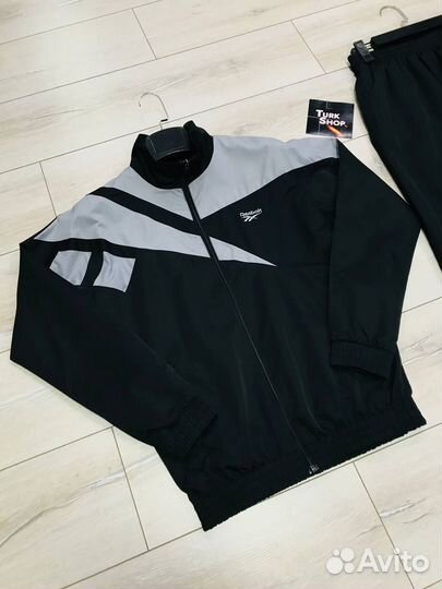 Мужской спортивный костюм Reebok