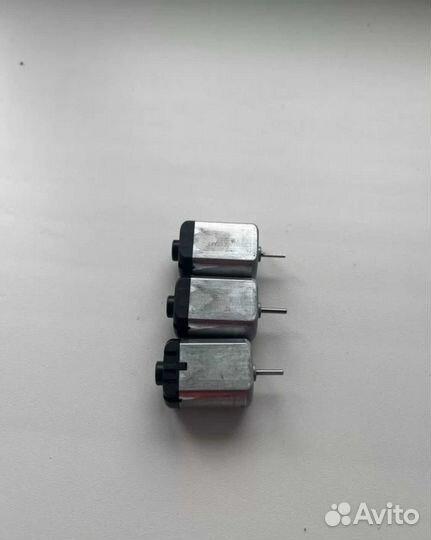 Моторчик лючка зарядки tesla 3