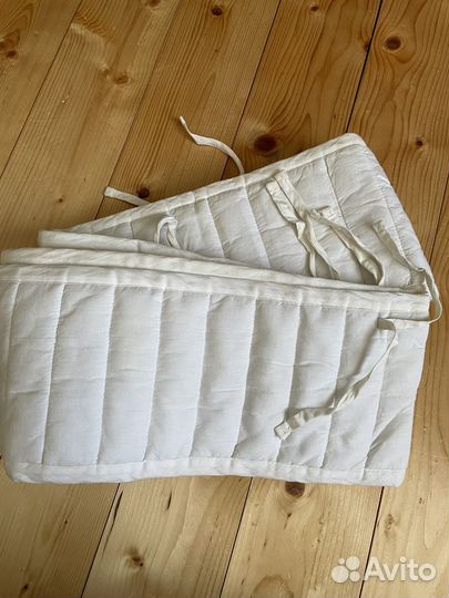 Мягкий бортик для детской кроватки