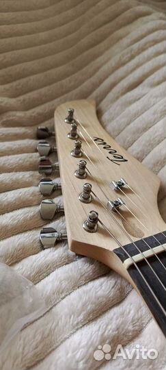 Электрогитара с комбиком Terris