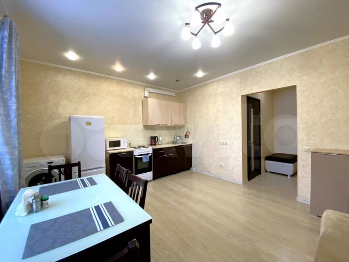 2-к. квартира, 55 м², 10/16 эт.