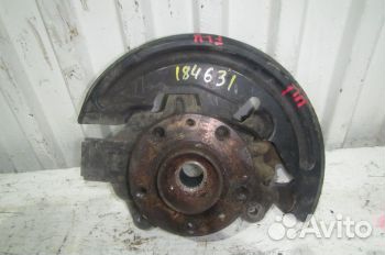 Кулак передний правый Рено