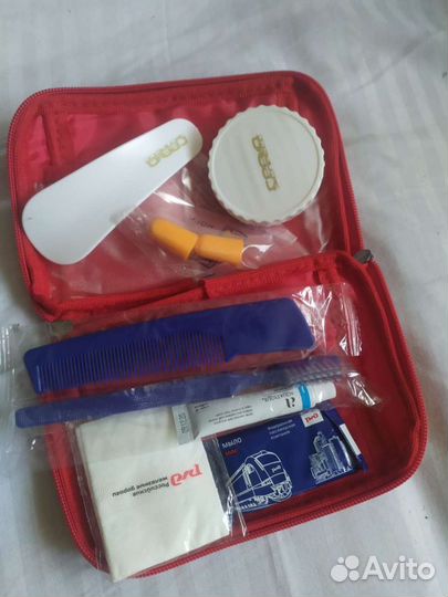 Косметичка дорожная